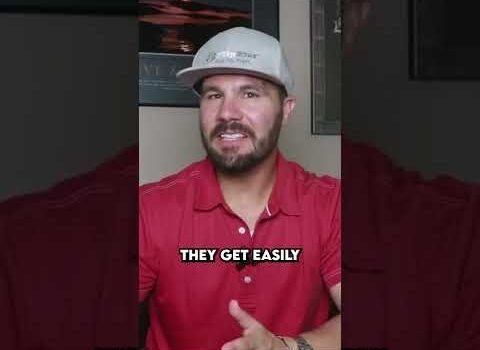 You May Struggle in Business If You’re Used to A JOB #shorts